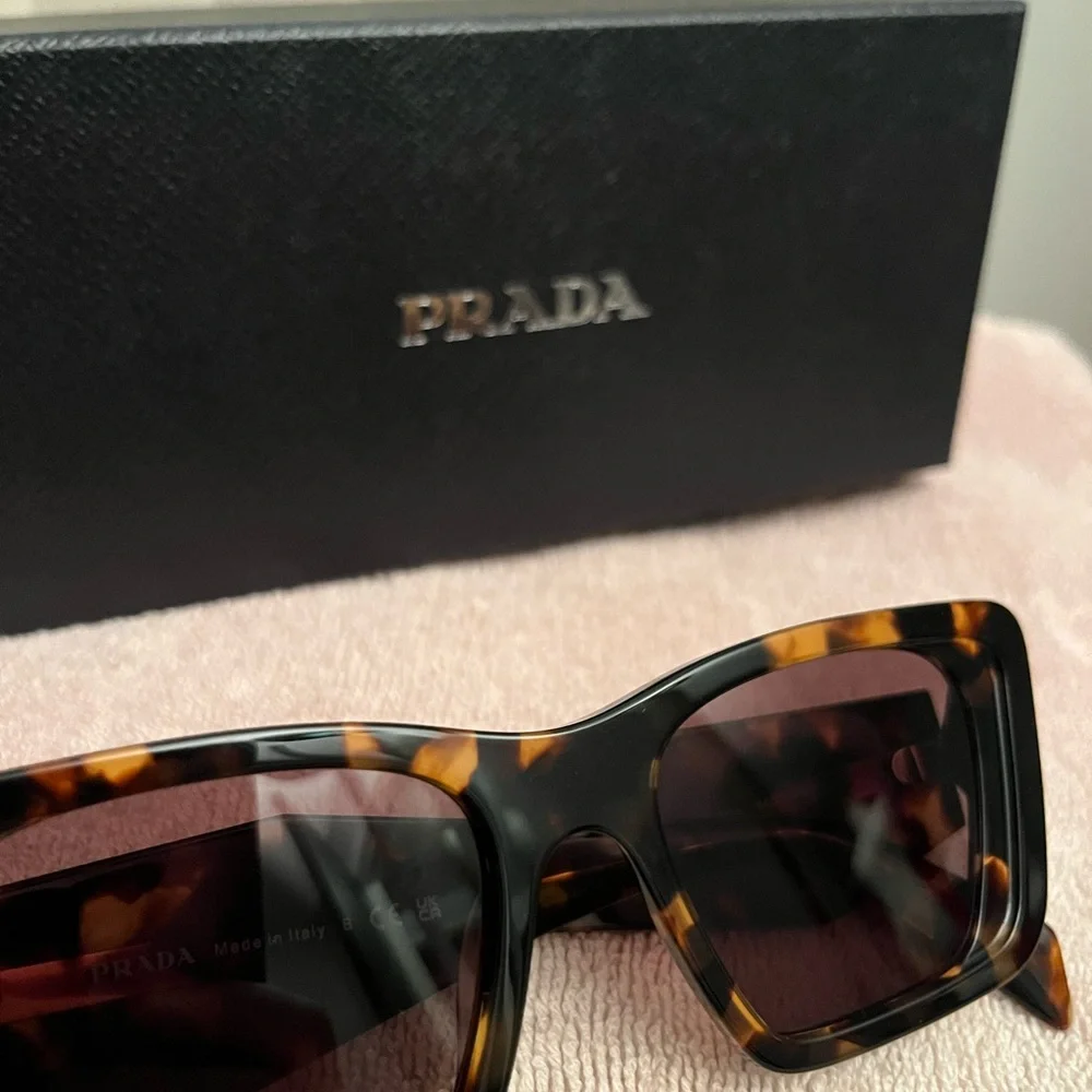 Prada Sunglasses - Picture 8 of 10